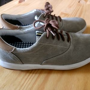 Crown and Ivy men's shoes beige